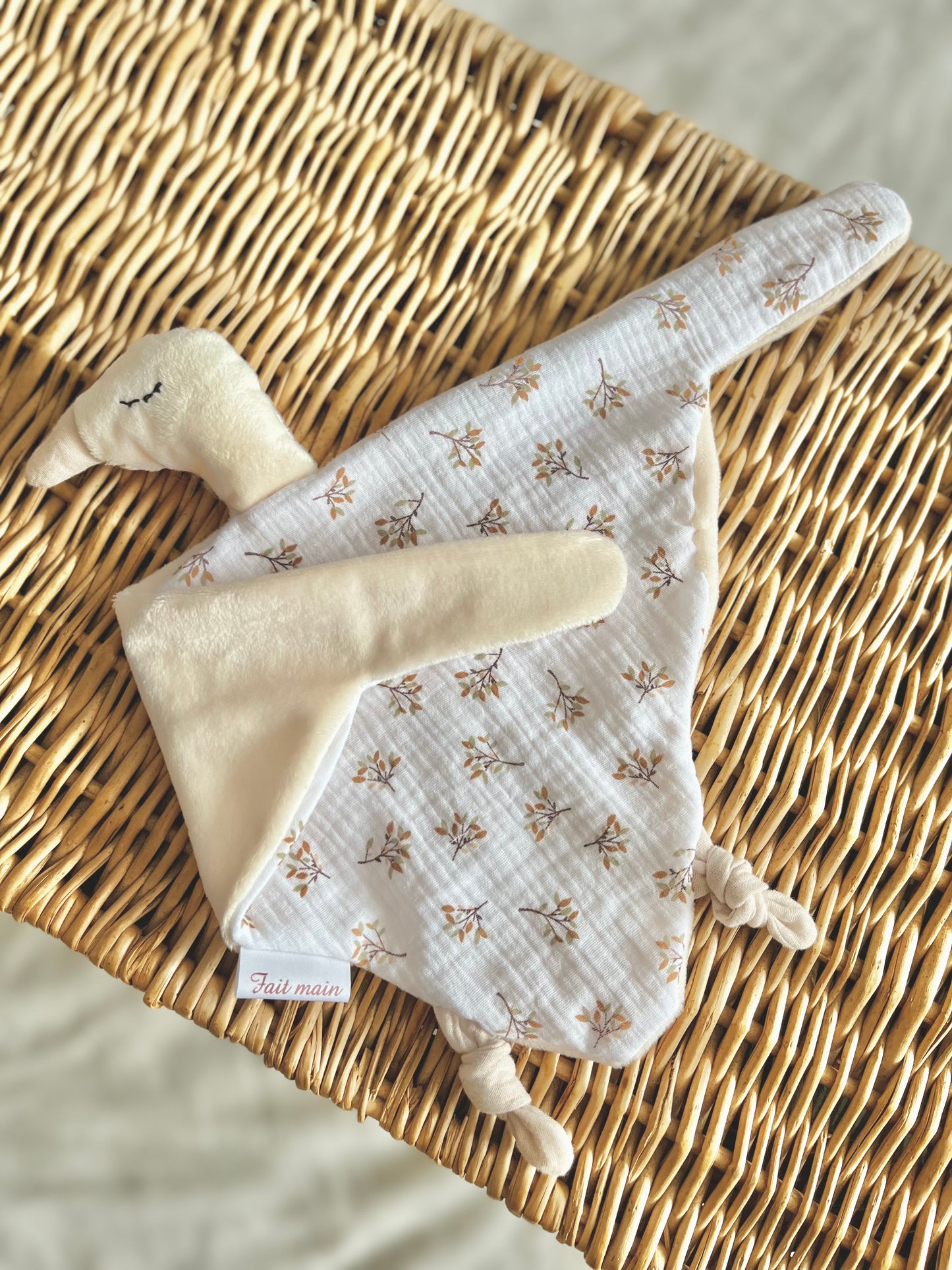 Doudou Claire personnalisable - fait main